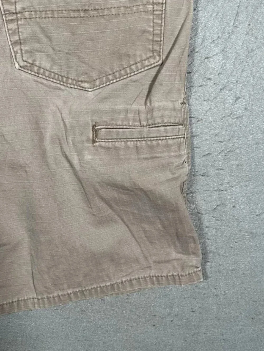 Carhartt Beige Distressed Shorts Workwear Casual W34 I8
